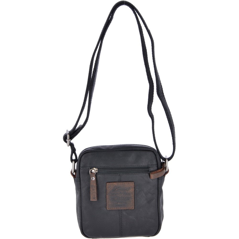 Leather Vintage Small Flight Shoulder Bag Black: F-81