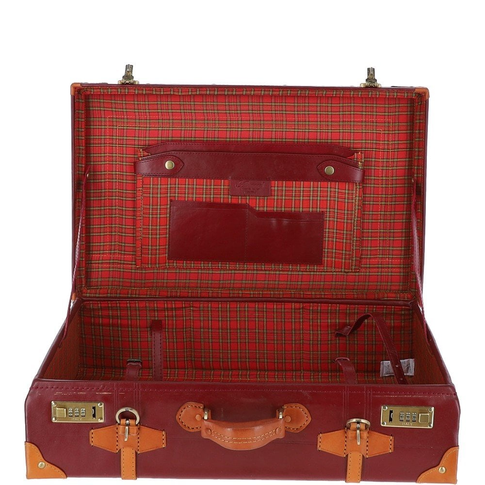 Ashwood Vintage Leather Trunk Red: VIN-22